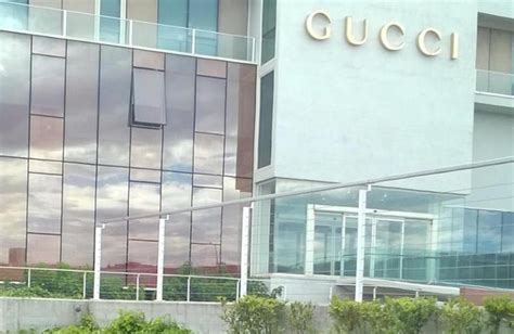 gucci sede scandicci|Gucci sito ufficiale.